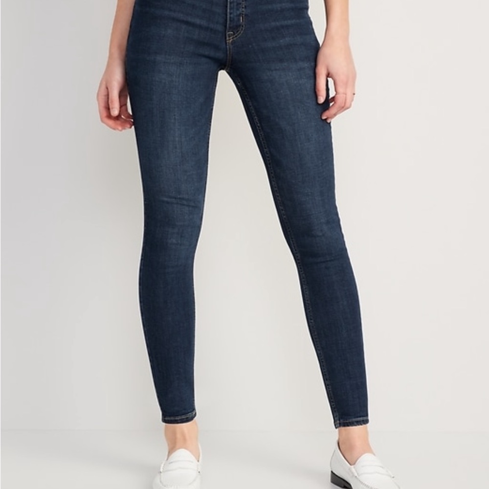 Old Navy Rockstar Super Skinny High Rise Jeans